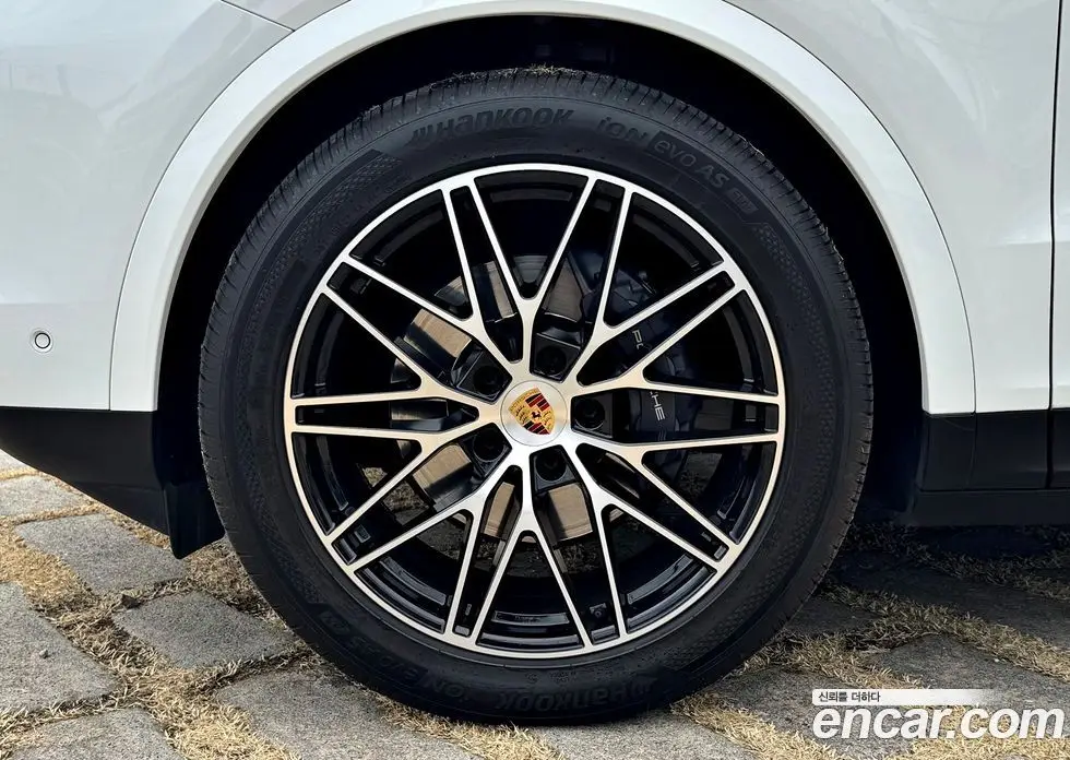 Porsche Cayenne 2023 3.0 автомат (гидро), фото 12