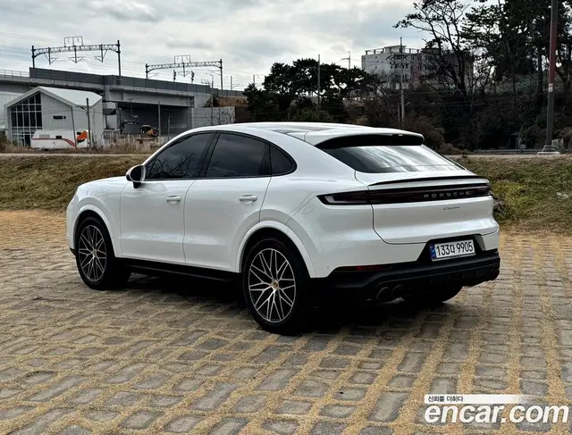 Porsche Cayenne 2023 3.0 автомат (гидро), миниатюра 10