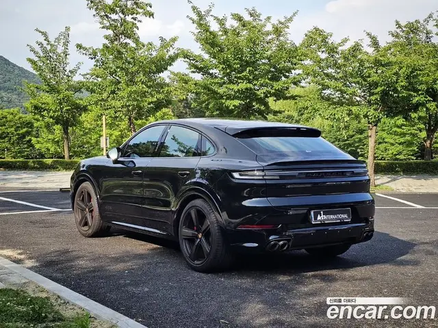 Porsche Cayenne 2025 4.0 автомат (гидро), миниатюра 6