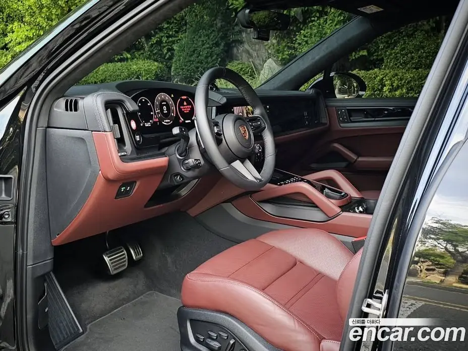 Porsche Cayenne 2025 4.0 автомат (гидро), фото 9