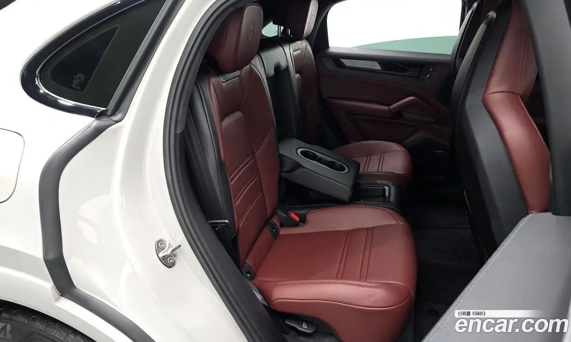 Porsche Cayenne 2025 4.0 автомат (гидро), фото 17