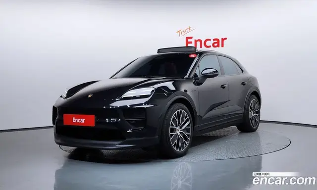 Porsche Macan, 2025, 15 069 км
