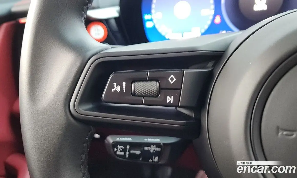Porsche Macan 2025 0.2 автомат (гидро), фото 23