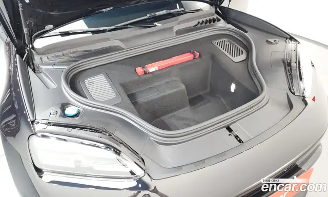 Porsche Macan 2025 0.2 автомат (гидро), миниатюра 6