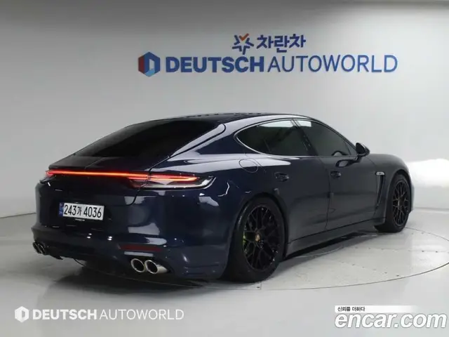Porsche Panamera 2011 3.6 автомат (гидро), миниатюра 3