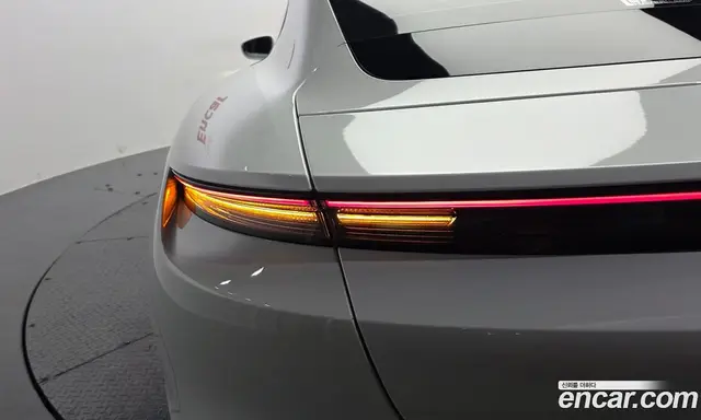 Porsche Taycan 2021 0.1 автомат (гидро), миниатюра 9