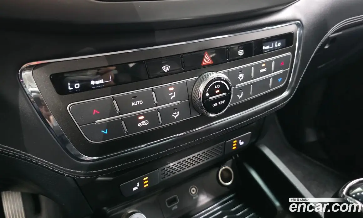 SsangYong Rexton 2018 2.2 автомат (гидро), фото 16