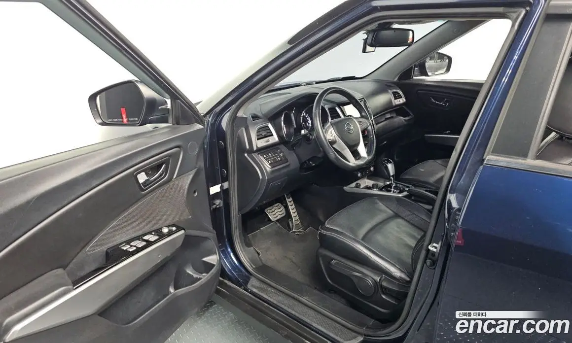 SsangYong TIBOLI 2015 1.6 автомат (гидро), фото 13