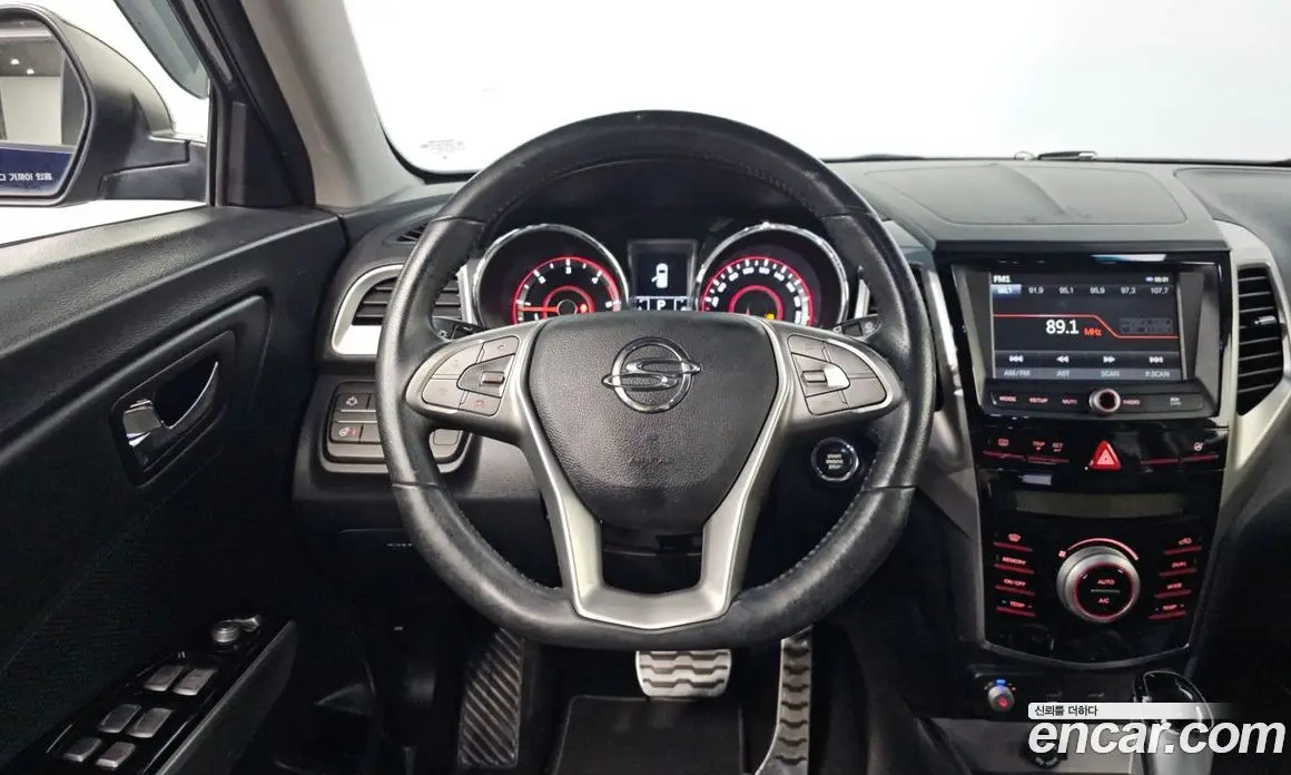 SsangYong TIBOLI 2015 1.6 автомат (гидро), фото 19
