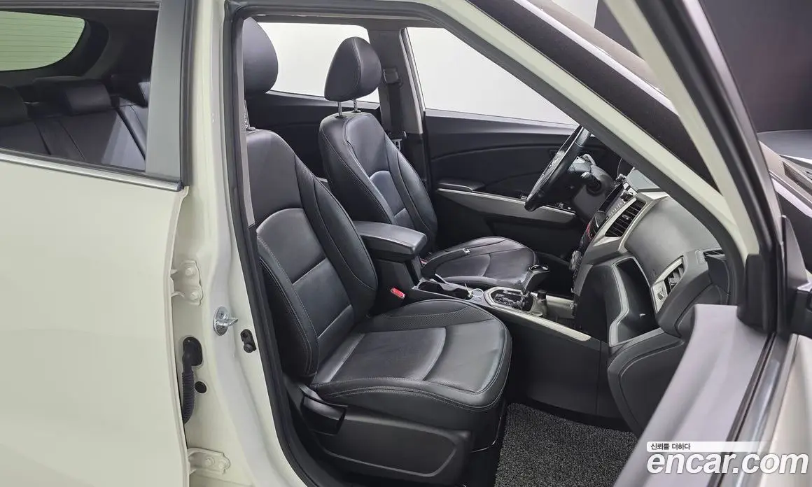 SsangYong TIBOLI 2016 1.6 автомат (гидро), фото 12