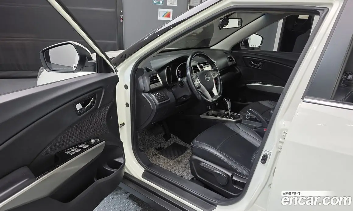 SsangYong TIBOLI 2016 1.6 автомат (гидро), фото 10