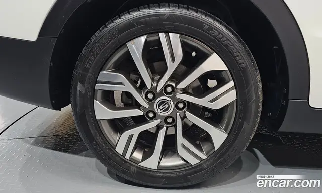 SsangYong TIBOLI 2017 1.6 автомат (гидро), миниатюра 7