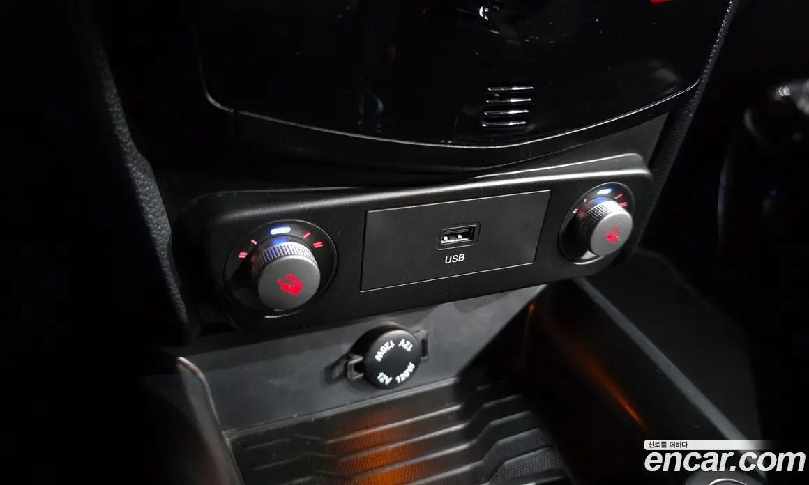 SsangYong TIBOLI 2018 1.6 автомат (гидро), фото 17