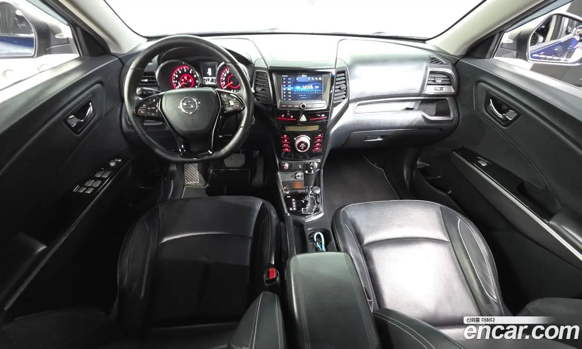 SsangYong TIBOLI 2018 1.6 автомат (гидро), фото 7