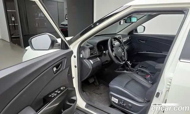 SsangYong TIBOLI 2022 1.5 автомат (гидро), миниатюра 11