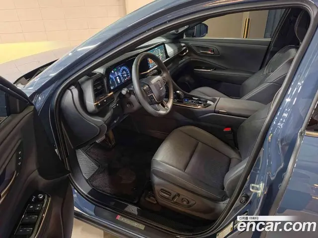 Toyota Crown 2025 2.4 автомат (гидро), миниатюра 10 Toyota Crown 2025 2.4 автомат (гидро), миниатюра 10