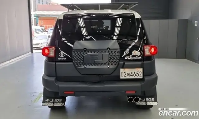 Toyota FJ Cruiser 2010 4.0 автомат (гидро), миниатюра 4 Toyota FJ Cruiser 2010 4.0 автомат (гидро), миниатюра 4