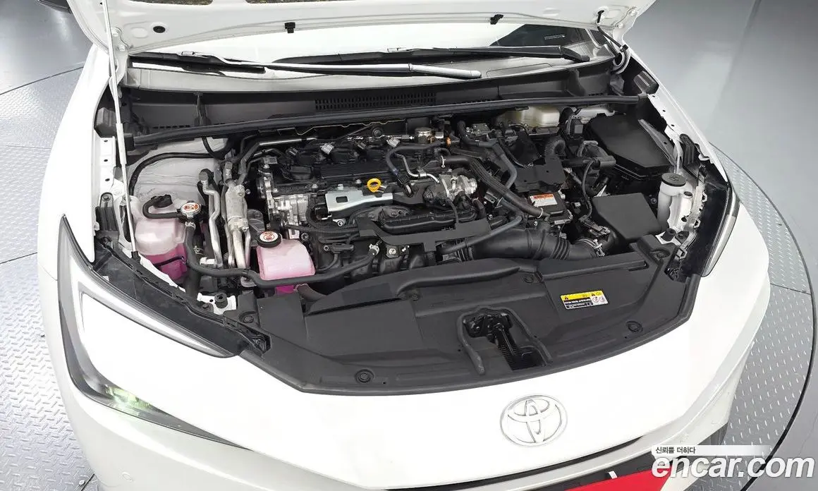Toyota Prius 2024 2.0 автомат (гидро), фото 6 Toyota Prius 2024 2.0 автомат (гидро), фото 6