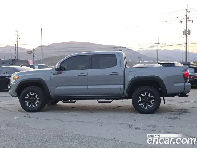 Toyota Tacoma 2018 3.5 автомат (гидро), миниатюра 3 Toyota Tacoma 2018 3.5 автомат (гидро), миниатюра 3