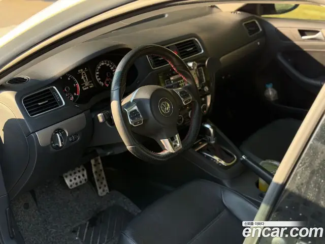 Volkswagen Jetta 2013 2.0 автомат (гидро), миниатюра 7