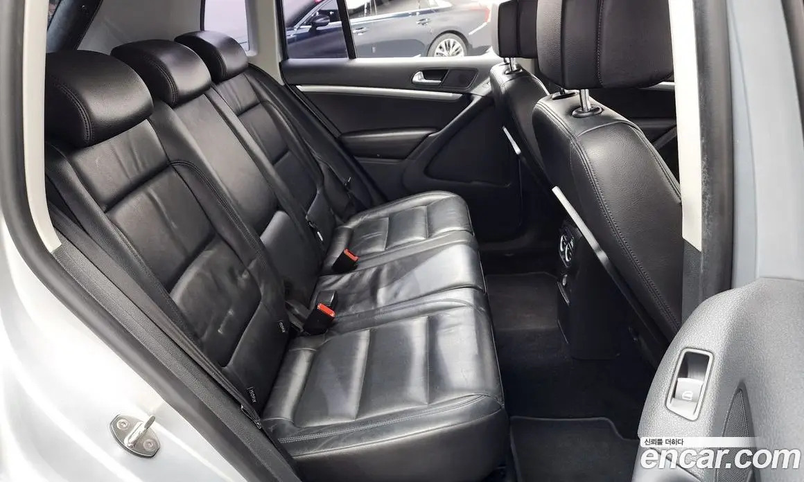Volkswagen Tiguan 2013 2.0 автомат (гидро), фото 11