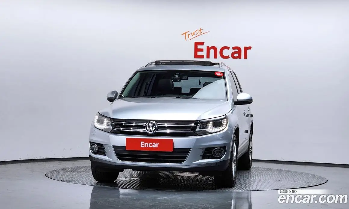 Volkswagen Tiguan 2013 2.0 автомат (гидро), фото 3