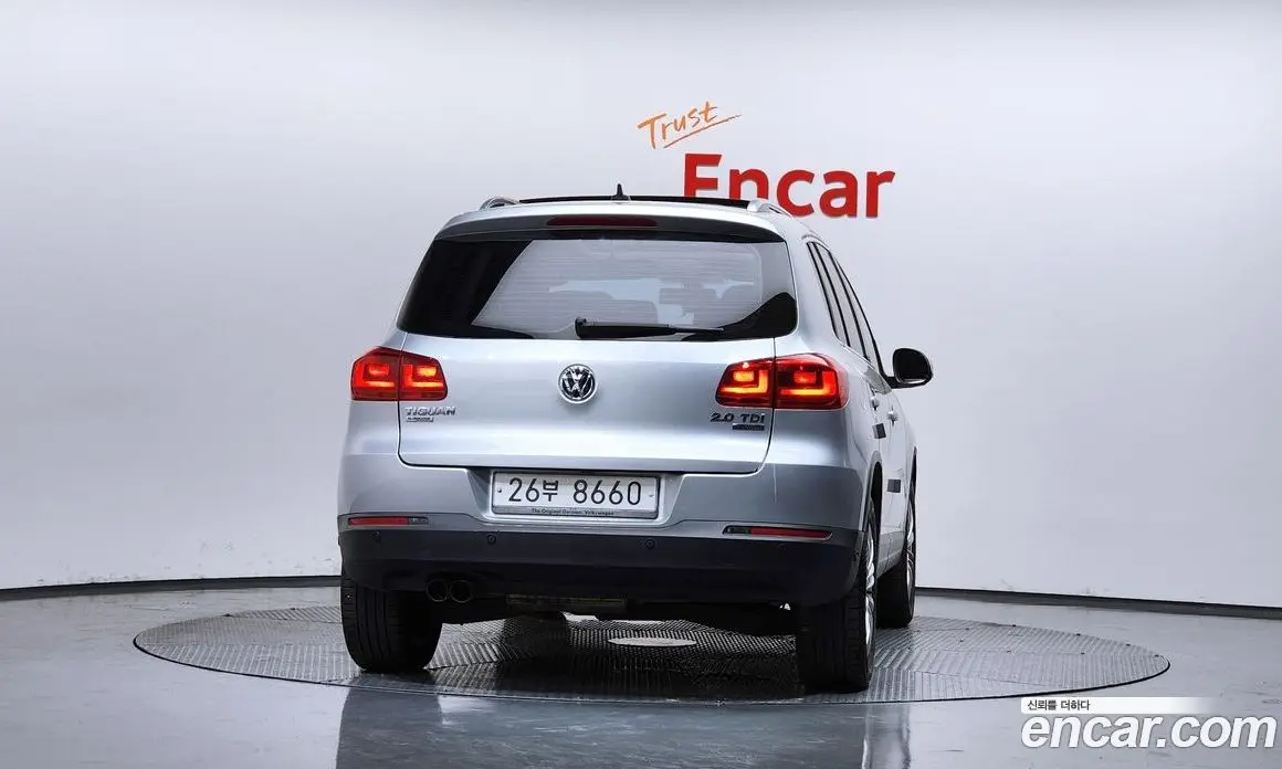 Volkswagen Tiguan 2013 2.0 автомат (гидро), фото 4