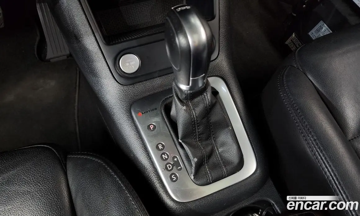Volkswagen Tiguan 2013 2.0 автомат (гидро), фото 9