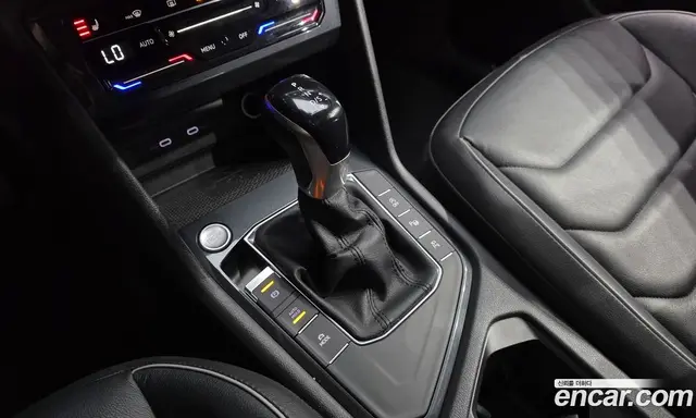 Volkswagen Tiguan 2021 2.0 автомат (гидро), миниатюра 12