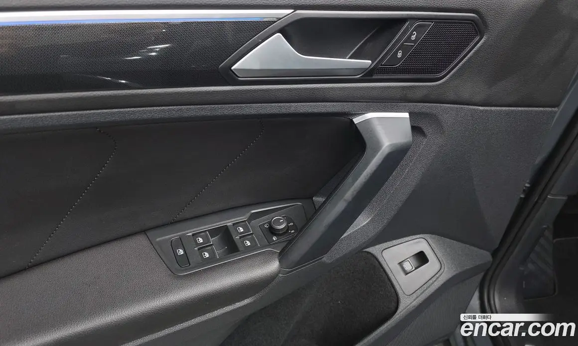 Volkswagen Tiguan 2021 2.0 автомат (гидро), фото 14
