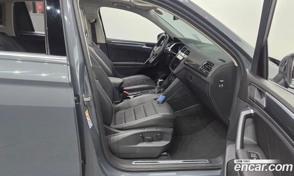 Volkswagen Tiguan 2021 2.0 автомат (гидро), фото 16
