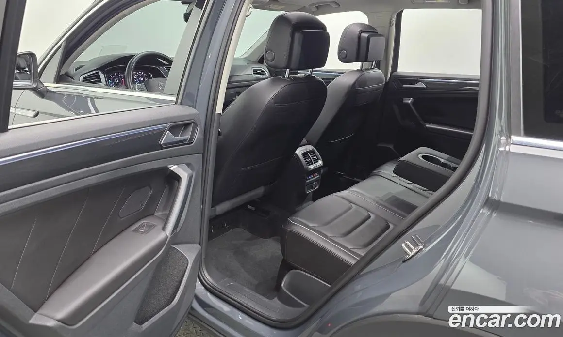 Volkswagen Tiguan 2021 2.0 автомат (гидро), фото 18