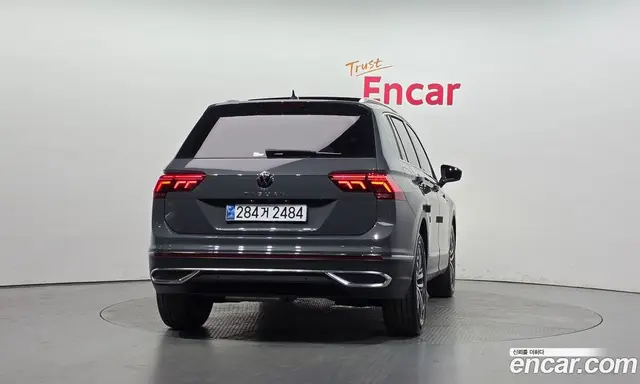 Volkswagen Tiguan 2021 2.0 автомат (гидро), миниатюра 4