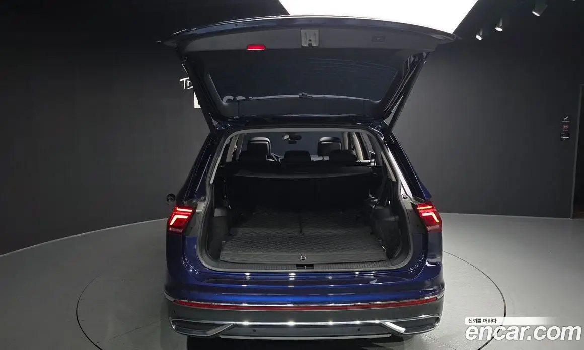 Volkswagen Tiguan 2022 2.0 автомат (гидро), фото 20