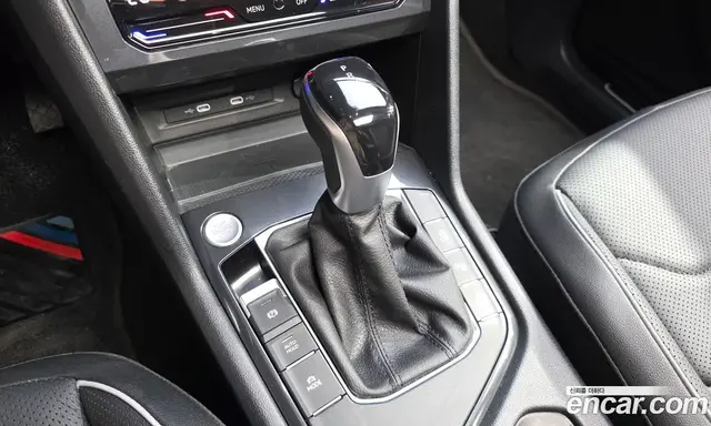 Volkswagen Tiguan 2022 2.0 автомат (гидро), миниатюра 9