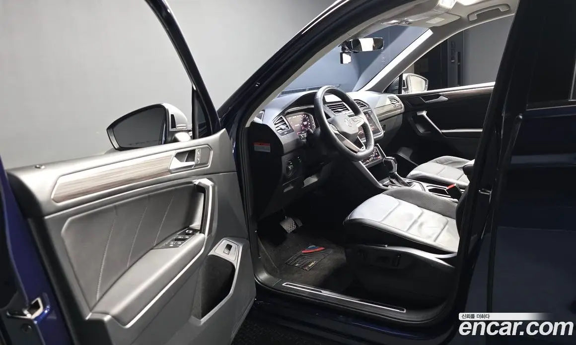 Volkswagen Tiguan 2022 2.0 автомат (гидро), фото 10
