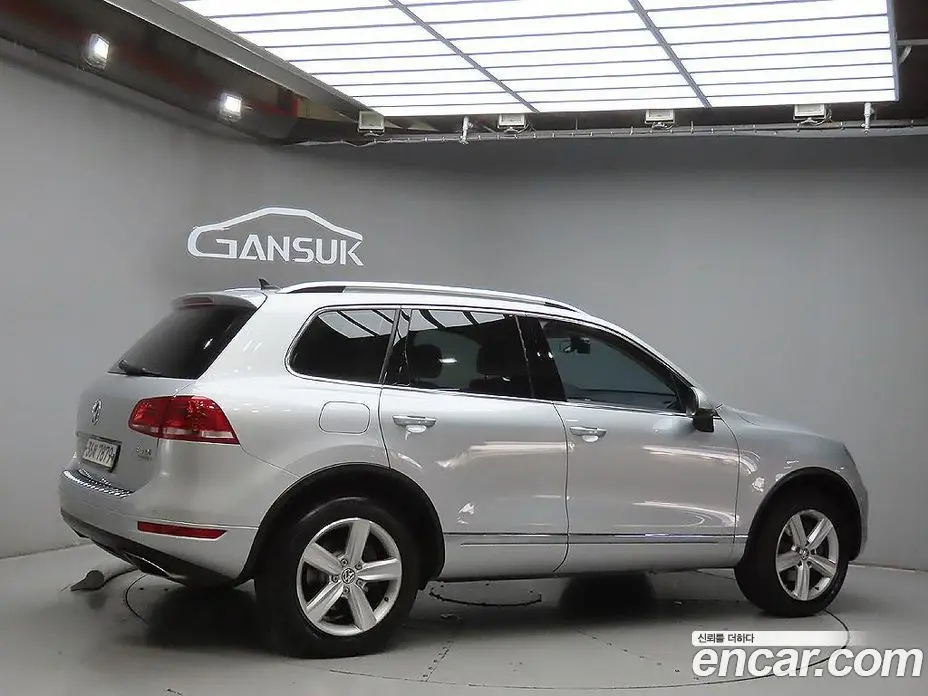 Volkswagen Touareg 2014 3.0 автомат (гидро), фото 4