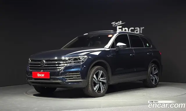 Volkswagen Touareg, 2023, 29 723 км