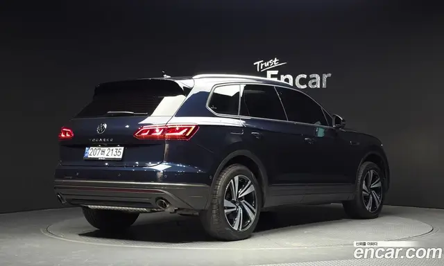 Volkswagen Touareg 2023 3.0 автомат (гидро), миниатюра 2