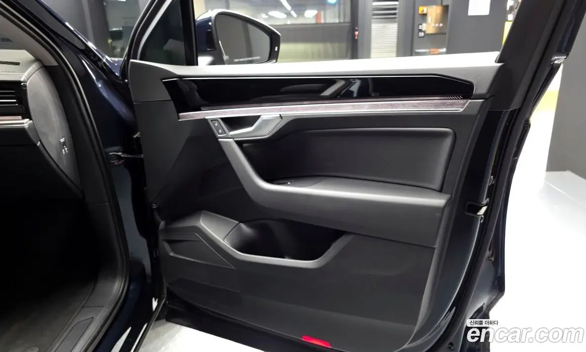 Volkswagen Touareg 2023 3.0 автомат (гидро), фото 14