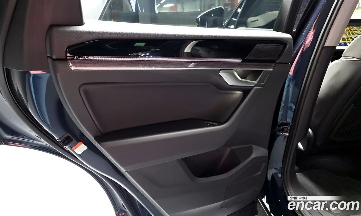 Volkswagen Touareg 2023 3.0 автомат (гидро), фото 15