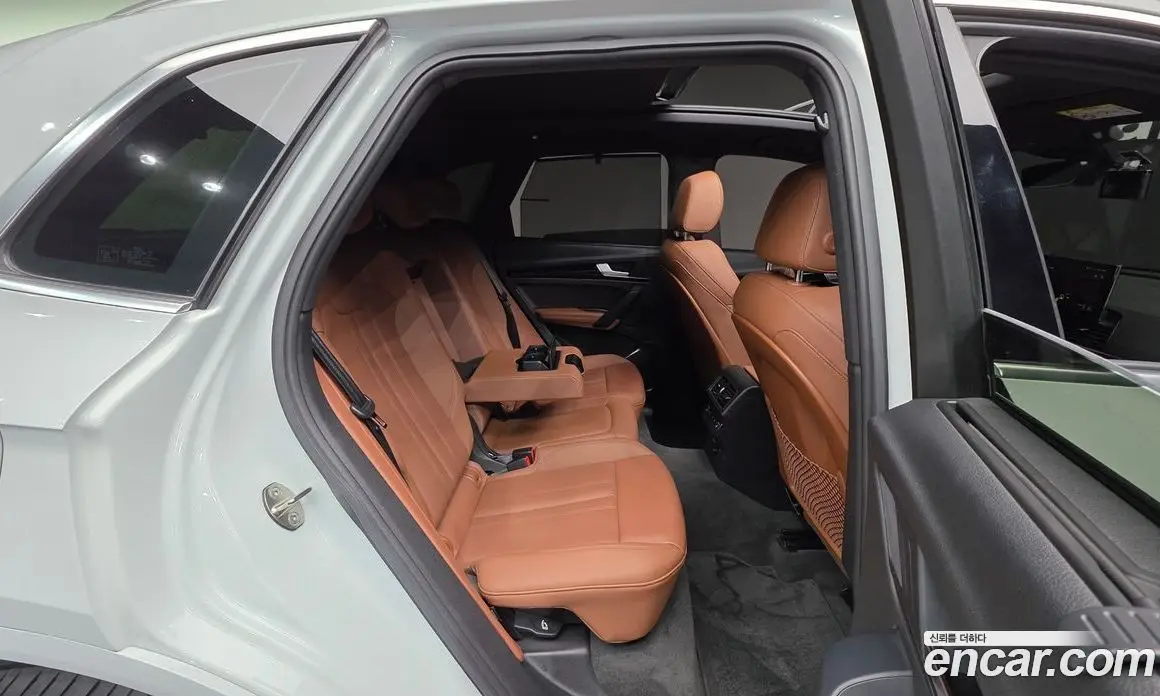 Audi Q5 2021 2.0 автомат (гидро), фото 25