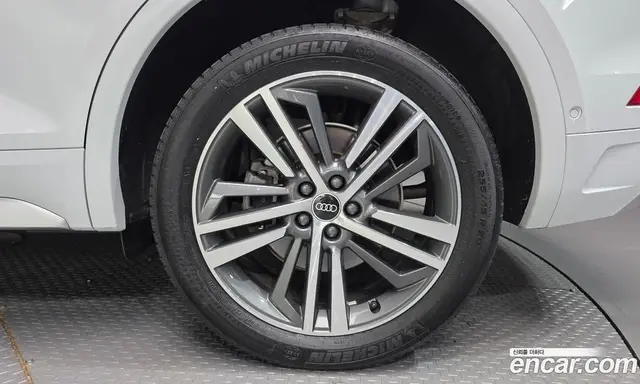Audi Q5 2021 2.0 автомат (гидро), миниатюра 7