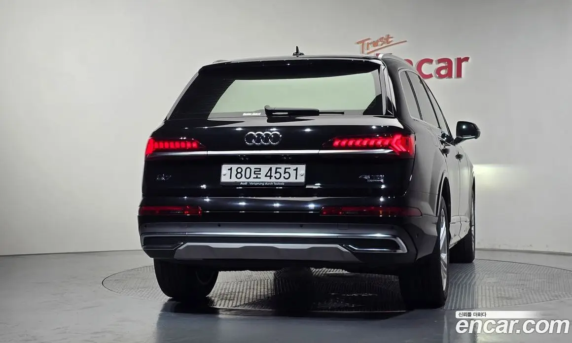Audi Q7 2023 3.0 автомат (гидро), фото 4