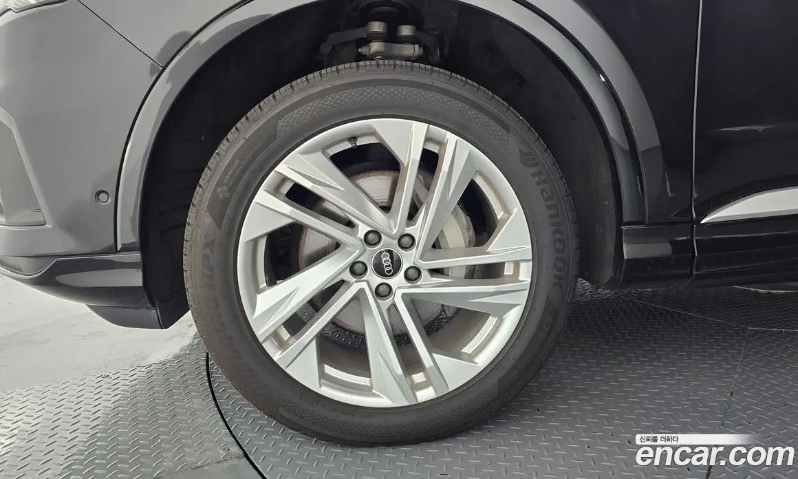 Audi Q7 2023 3.0 автомат (гидро), фото 5