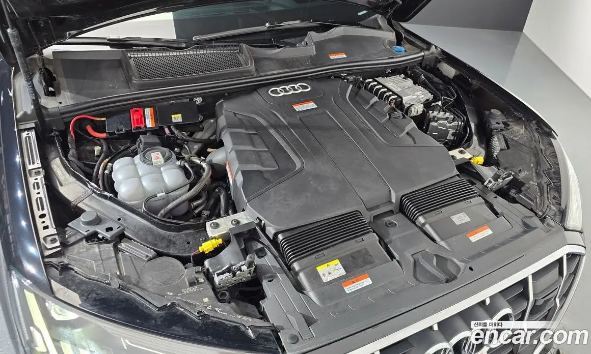 Audi Q7 2023 3.0 автомат (гидро), фото 6