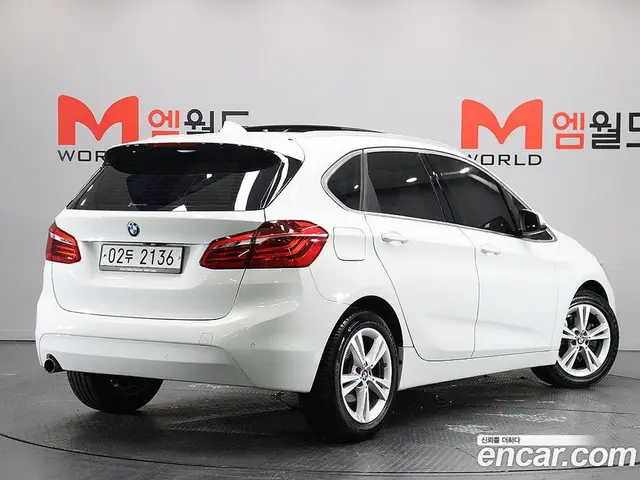 BMW 2 серия 2017 2.0 автомат (гидро), миниатюра 3