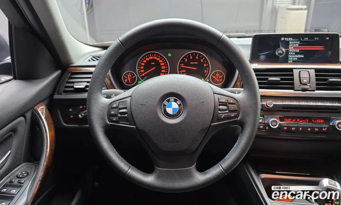 BMW 3 серия 2014 2.0 автомат (гидро), фото 13