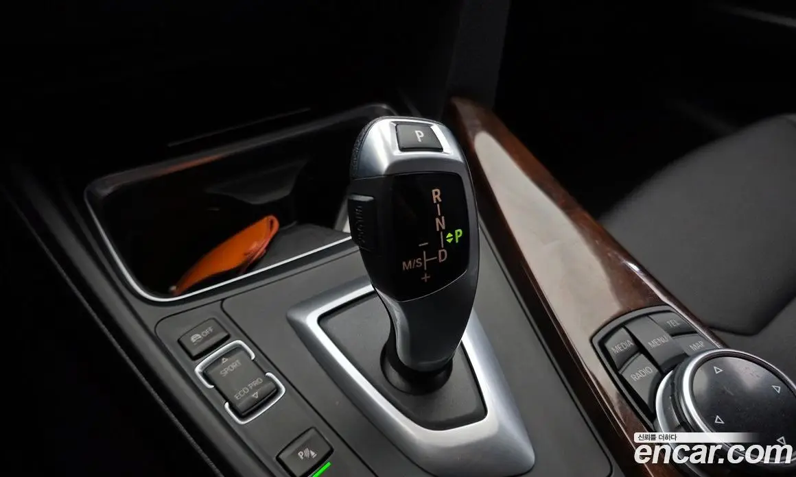 BMW 3 серия 2014 2.0 автомат (гидро), фото 9