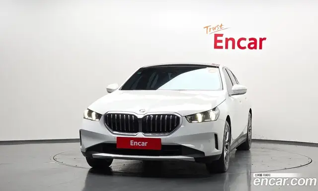 BMW 5 серия 2023 2.0 автомат (гидро), миниатюра 3
